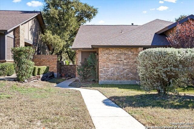 9308 Dover Rdg, San Antonio