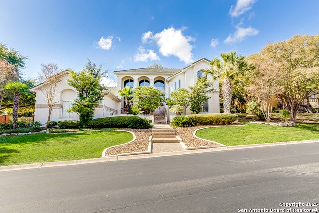 7 Eton Green Circle, San Antonio