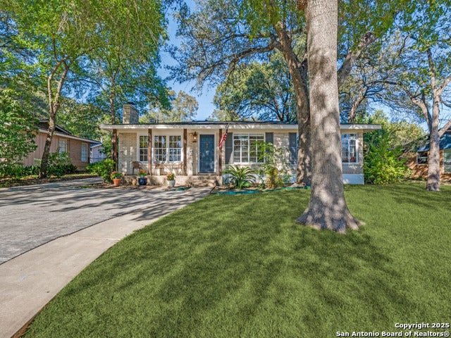 1237 Wiltshire, Terrell Hills