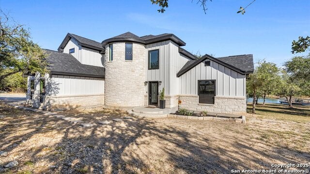 Homes for Sale on Canyon Lake in Canyon Lake, TX