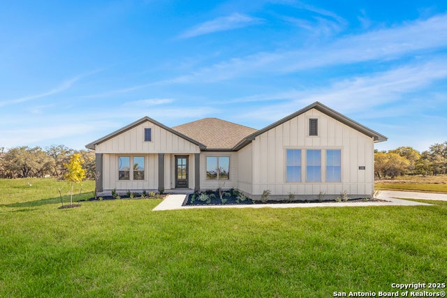 139 Pradera Ridge, Floresville