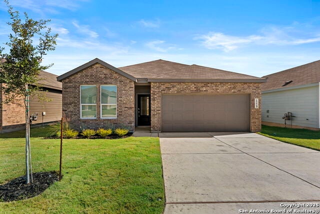 1228 Twisted Creek, New Braunfels