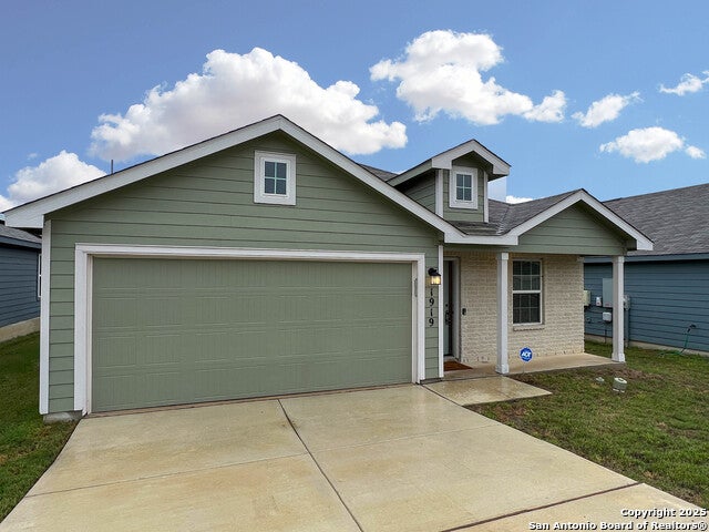 1919 Fieldfare, New Braunfels