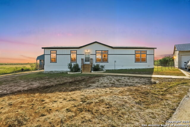 639 County Road 4614, Castroville