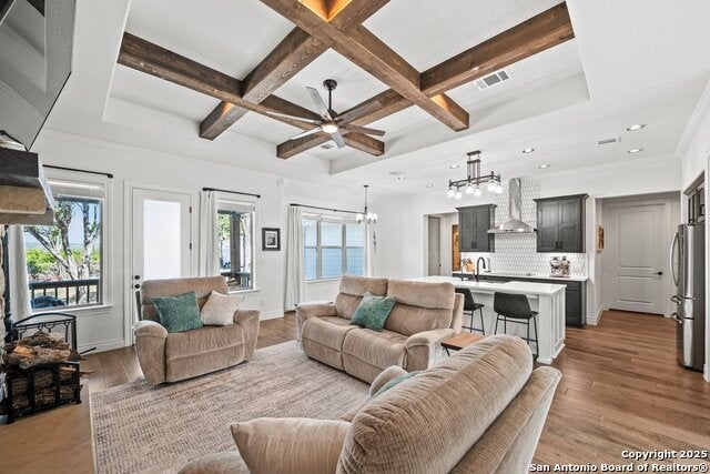 267 Eagle Rock, Spring Branch