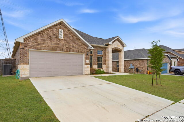 5122 Village Park, Schertz
