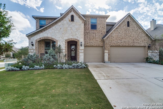 121 Stablewood Ct, Boerne