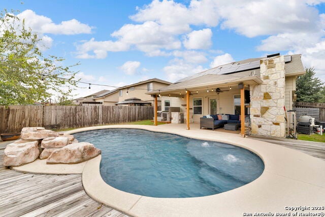 945 Lauren, New Braunfels