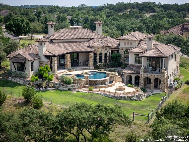 35 Winged Foot, Boerne