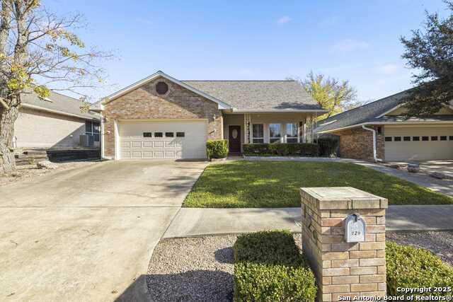 129 Los Cedros Loop, Kerrville