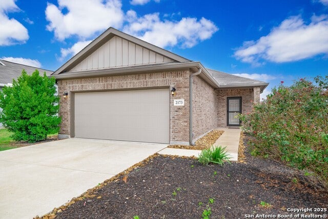 2173 Hiddenbrooke Pass, Seguin