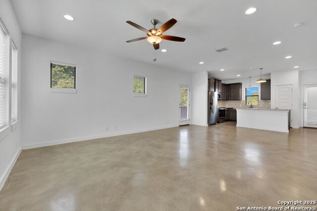 1162 N Olive Street, San Antonio
