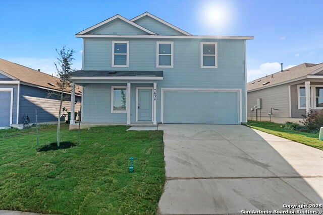 7634 Nessie Trails, Floresville