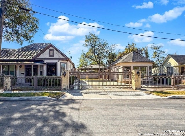 101 Upson, San Antonio