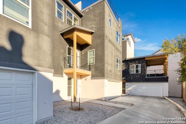 100 Lewis St. Bldg #7, San Antonio