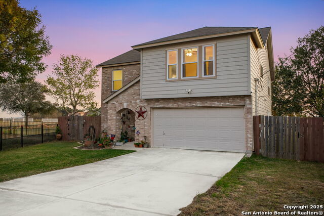 4020 Grassland, Kyle