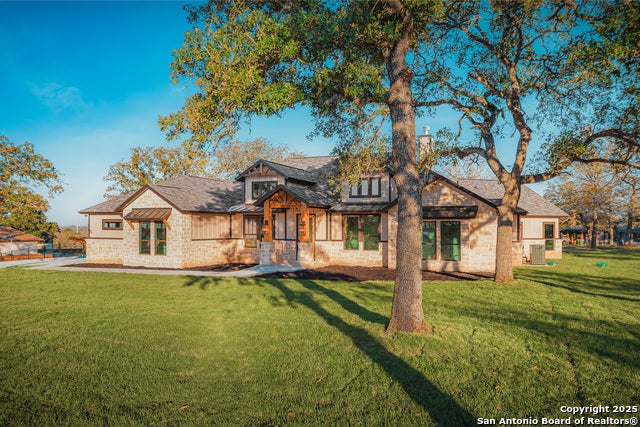 129 Hondo Ridge, La Vernia