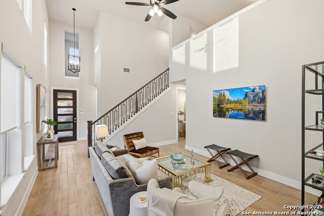 1651 Gruene Grass, New Braunfels