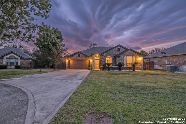 3 Briar Court, Uvalde