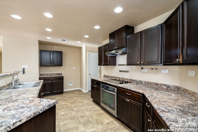 133 Hinge Chase, Cibolo