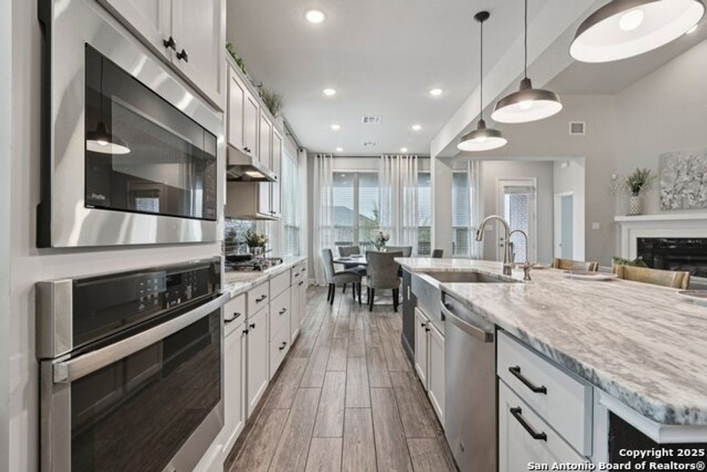 32140 Mustang Hill, Bulverde