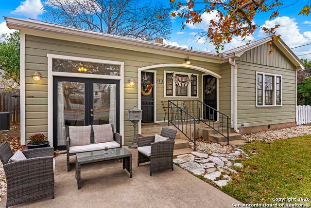 210 N Acorn, Fredericksburg