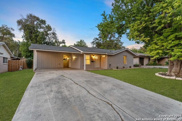 307 Dawnridge Dr, San Antonio