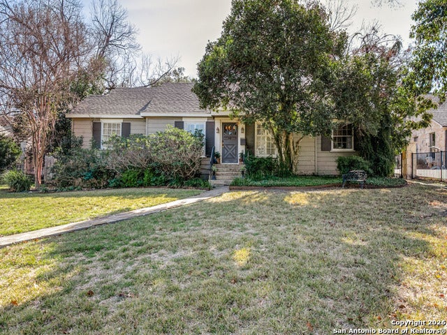316 Elizabeth Rd, Terrell Hills