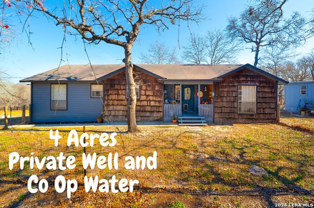 119 Post Oak Rd, La Vernia