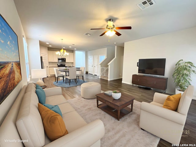 8211 Snowdeal, San Antonio