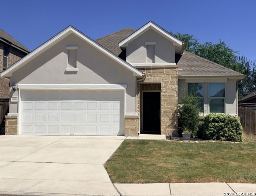 8806 White Crown, San Antonio