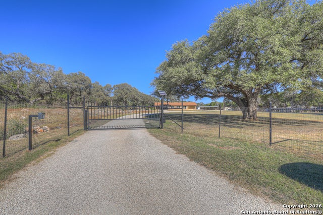 1080 Forest Trl, New Braunfels