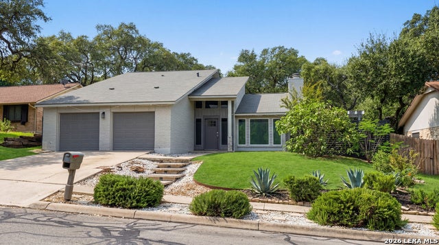 12111 Woodsrim, Live Oak