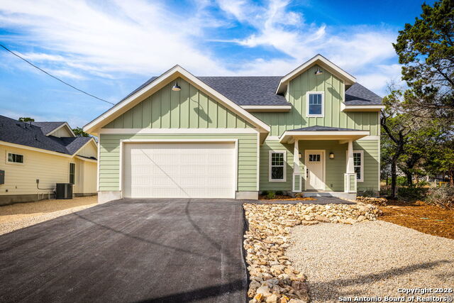 1672 Hillcrest Forest, Canyon Lake