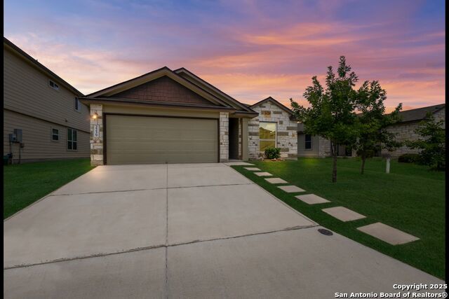 2239 Hawk Dr., New Braunfels