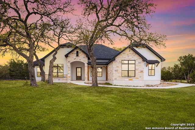 220 Toucan, Spring Branch