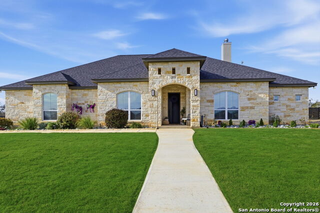 344 Abrego Lake, Floresville
