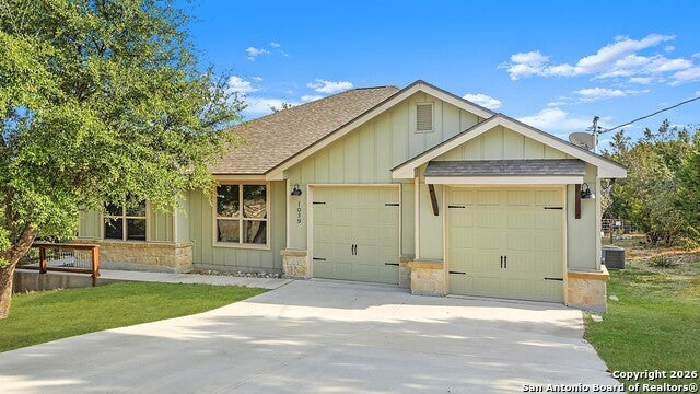 1039 Primrose Path, Canyon Lake