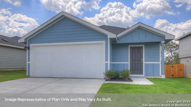 417 Low Pasture Trail, Maxwell