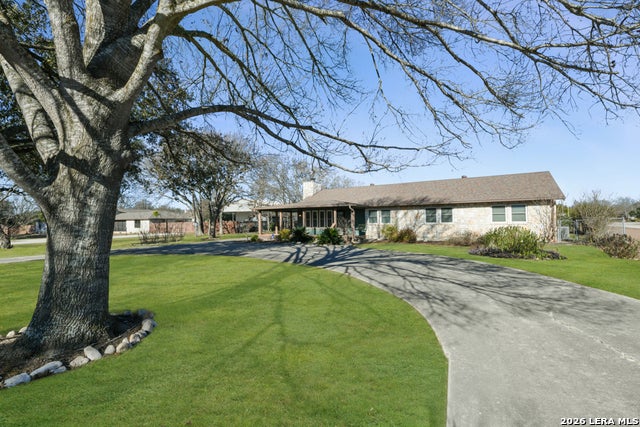 1033 E Live Oak, Schertz