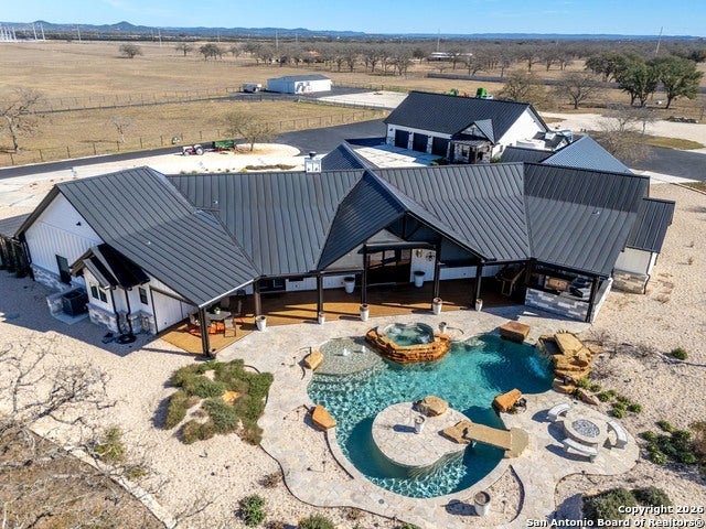 2021 Fm 3240, Bandera