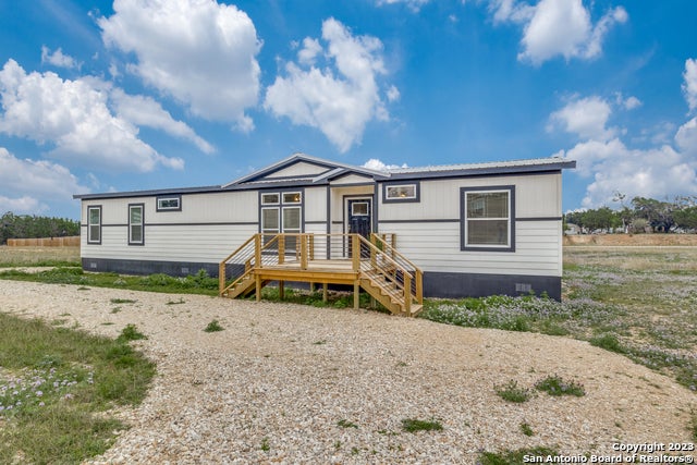 569 Pr 1520, Bandera