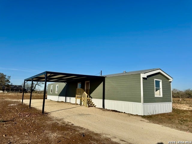 2811 County Road 467, Devine