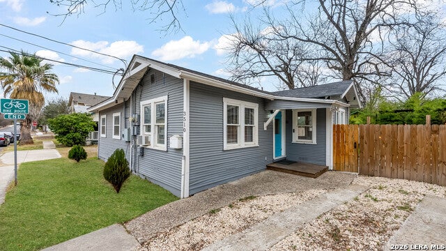 3510 N Flores, San Antonio