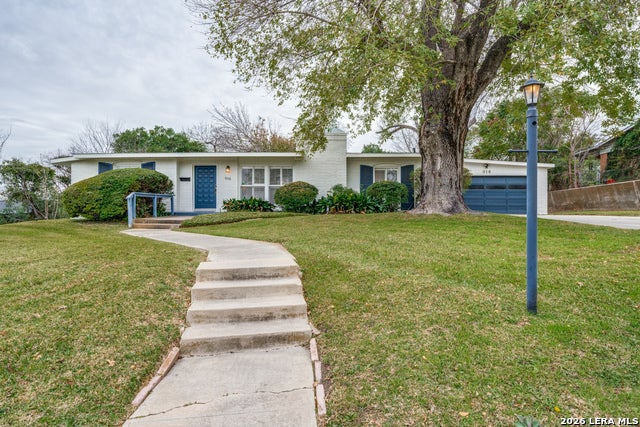 916 Morningside, Terrell Hills