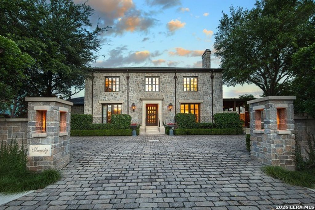 20 Thornhurst, San Antonio