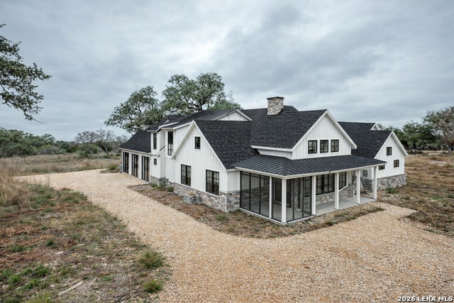 801 Grand Oaks, Hondo