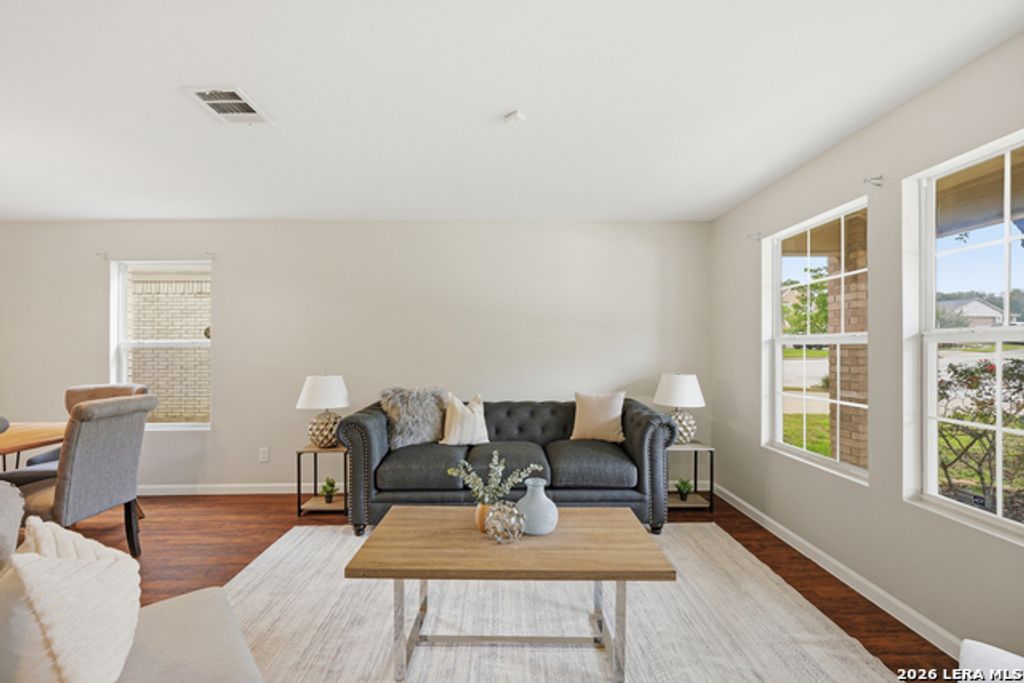 25919 Torch Lily, San Antonio