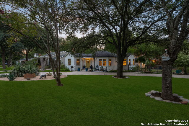 401 Corona, Alamo Heights