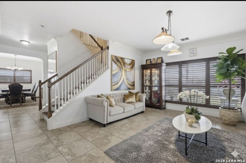 184 Fairway, Floresville
